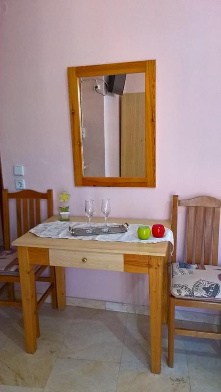 Dimitra Pentaliou Rooms Камена-Вурла Екстер'єр фото
